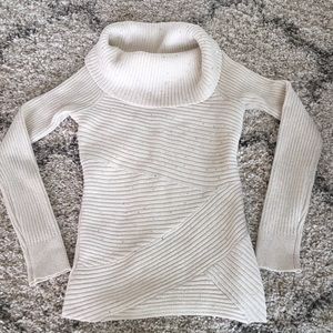 NWOT White House Black Market Sweater